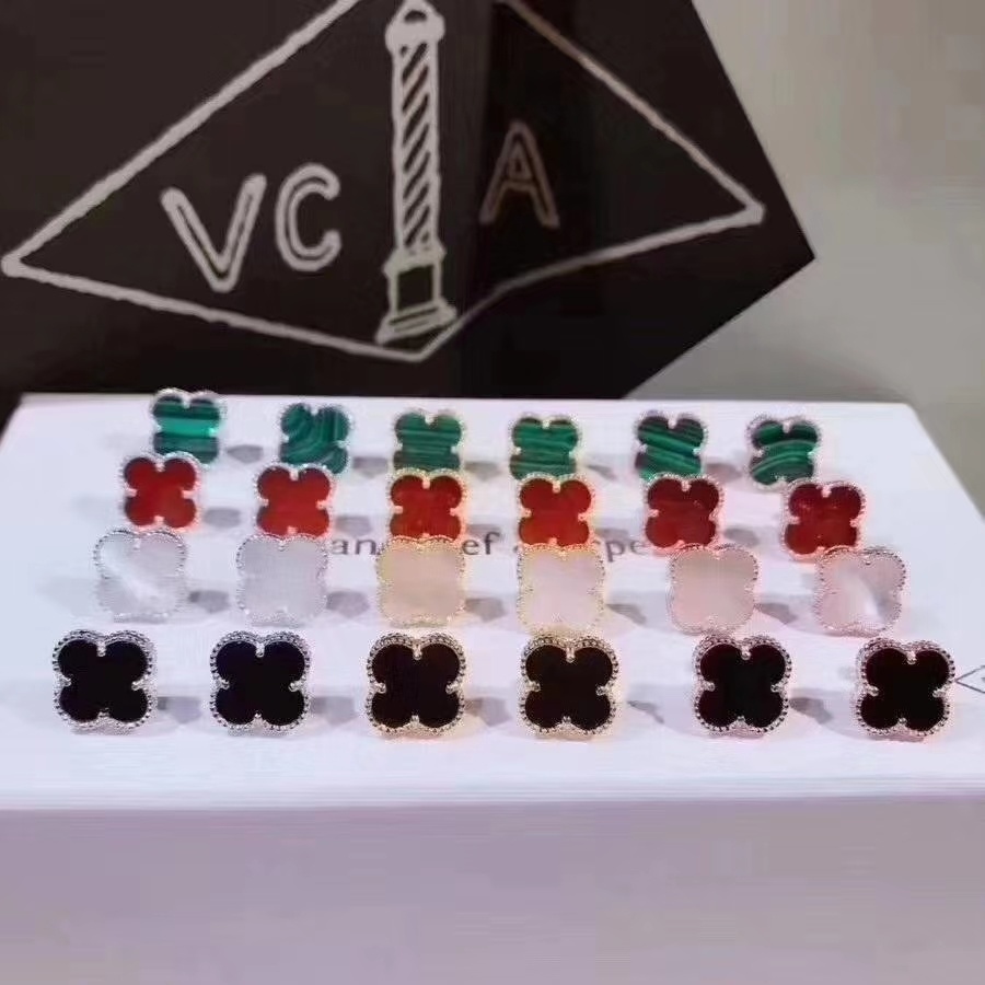 Jam8108  Van Cleef & Arpels  39.9$ gallery