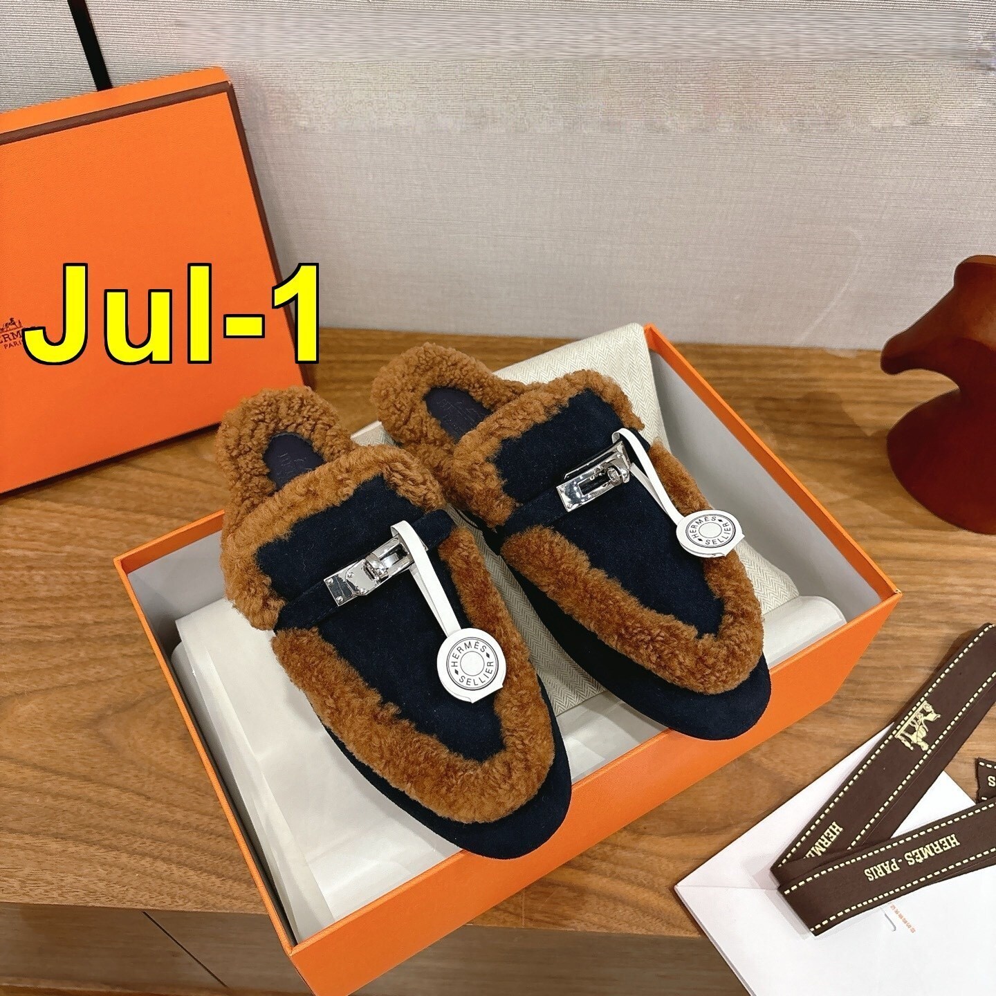 Jam8115    Hermès  75.99$ gallery