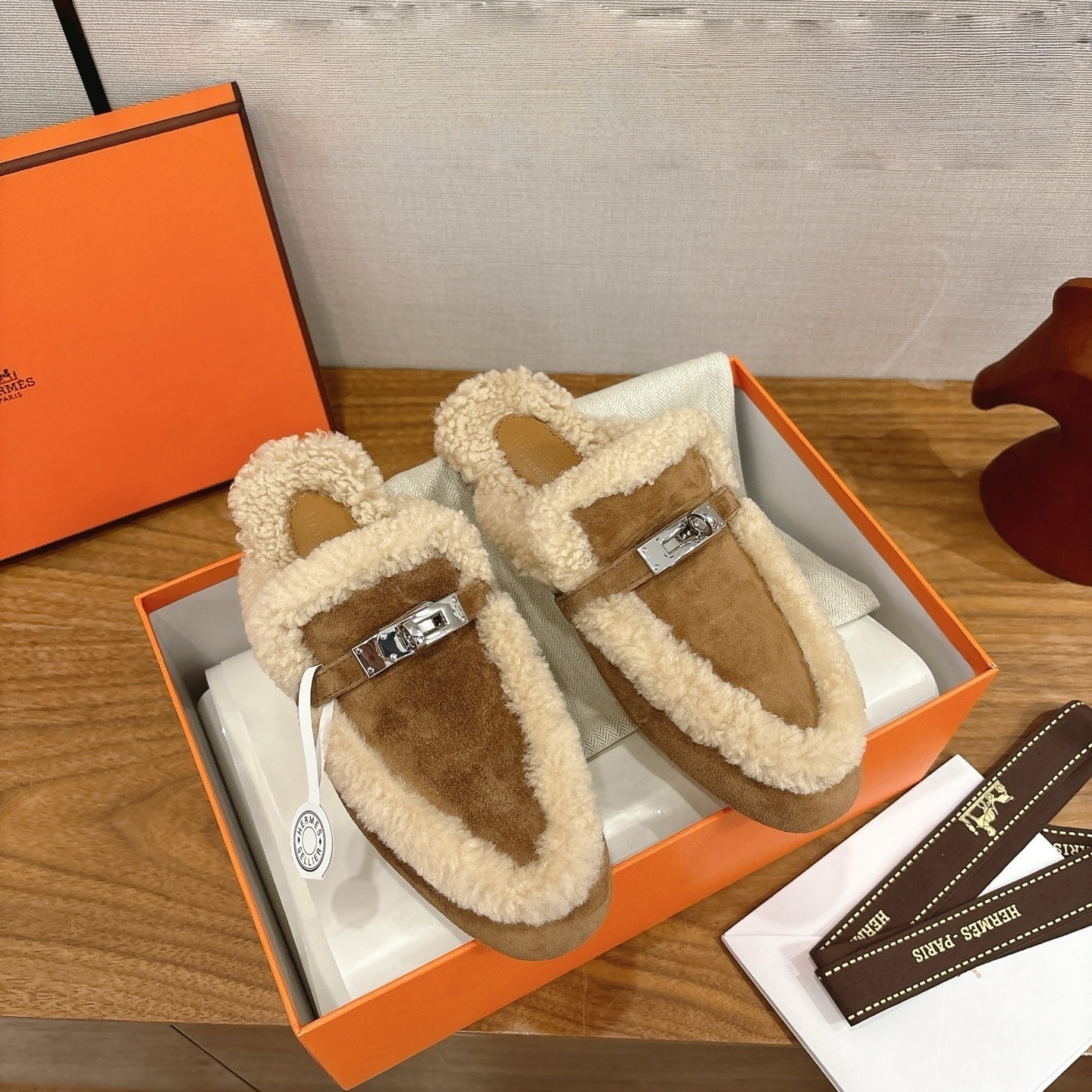 Jam8115    Hermès  75.99$ gallery