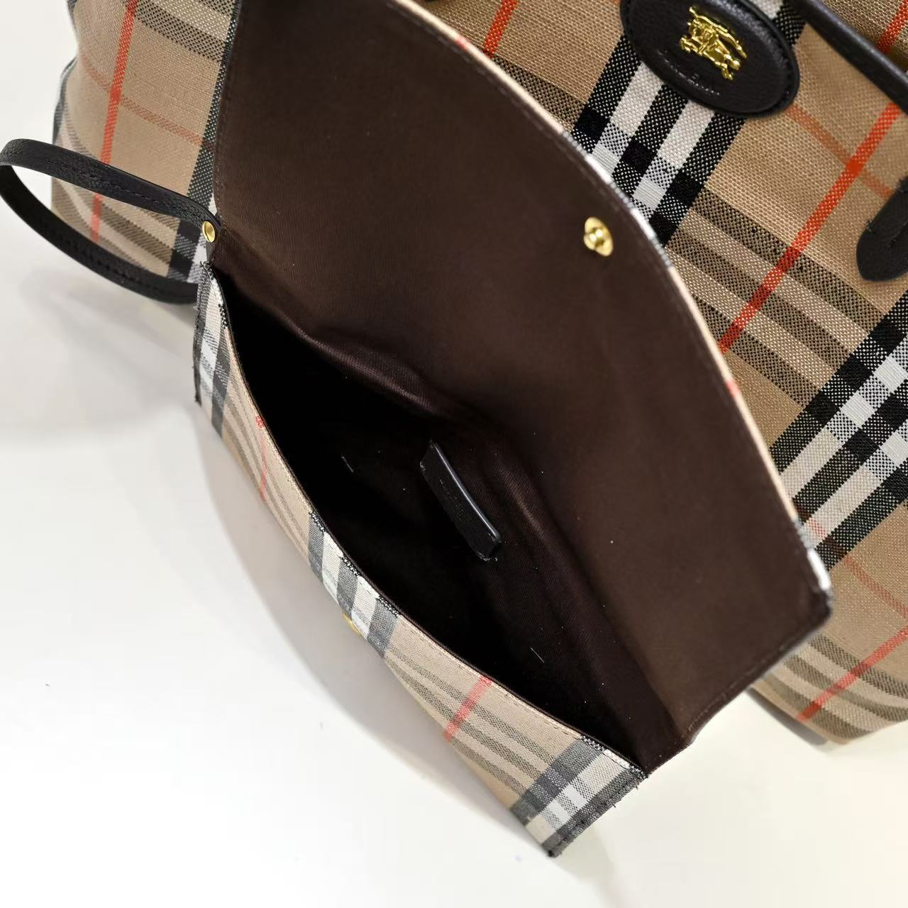 Jam8116  Balenciaga 89$ gallery