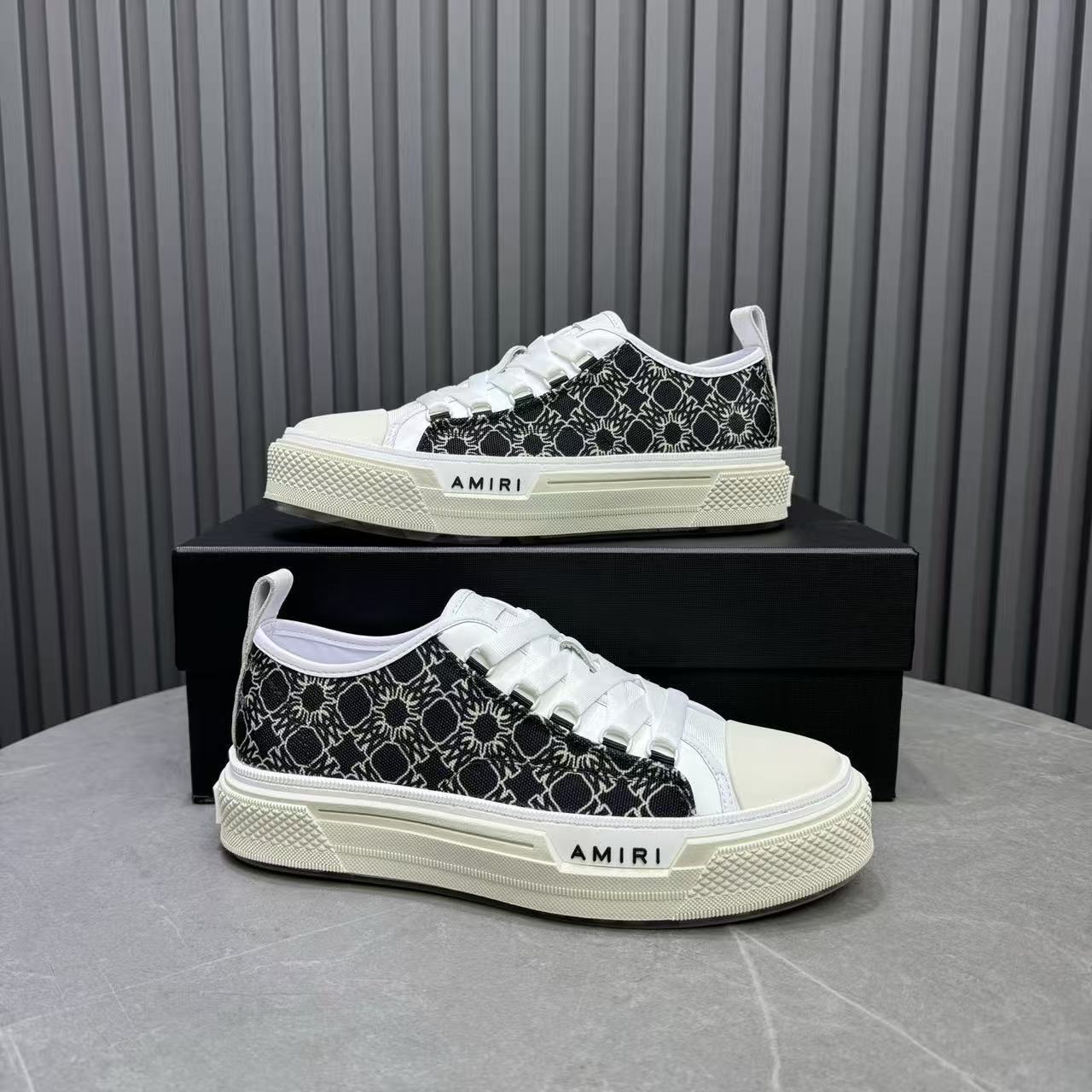 Jam8117 AMIRI  95$ gallery