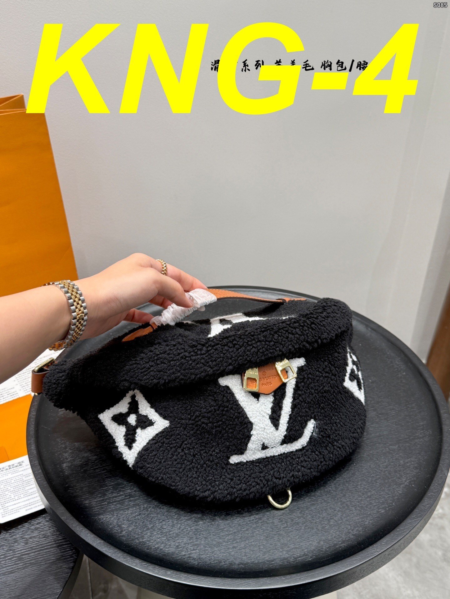 Jam8123  LV  75$ gallery