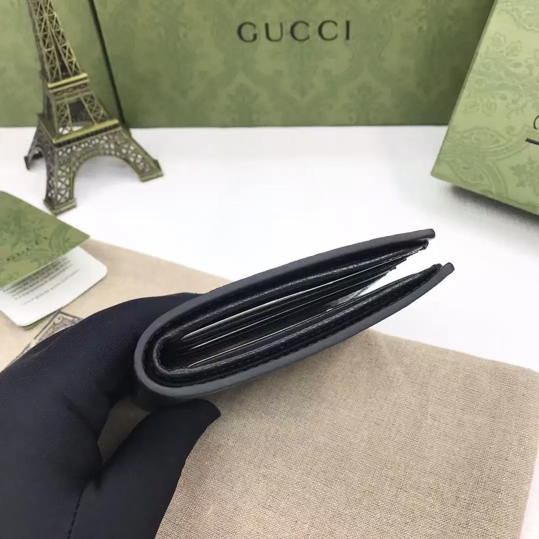 Jam8132 GUCCI 41$ gallery