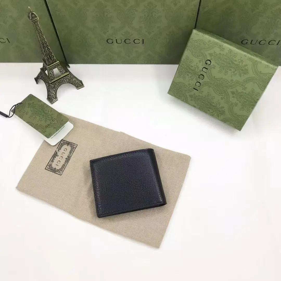 Jam8132 GUCCI 41$ gallery