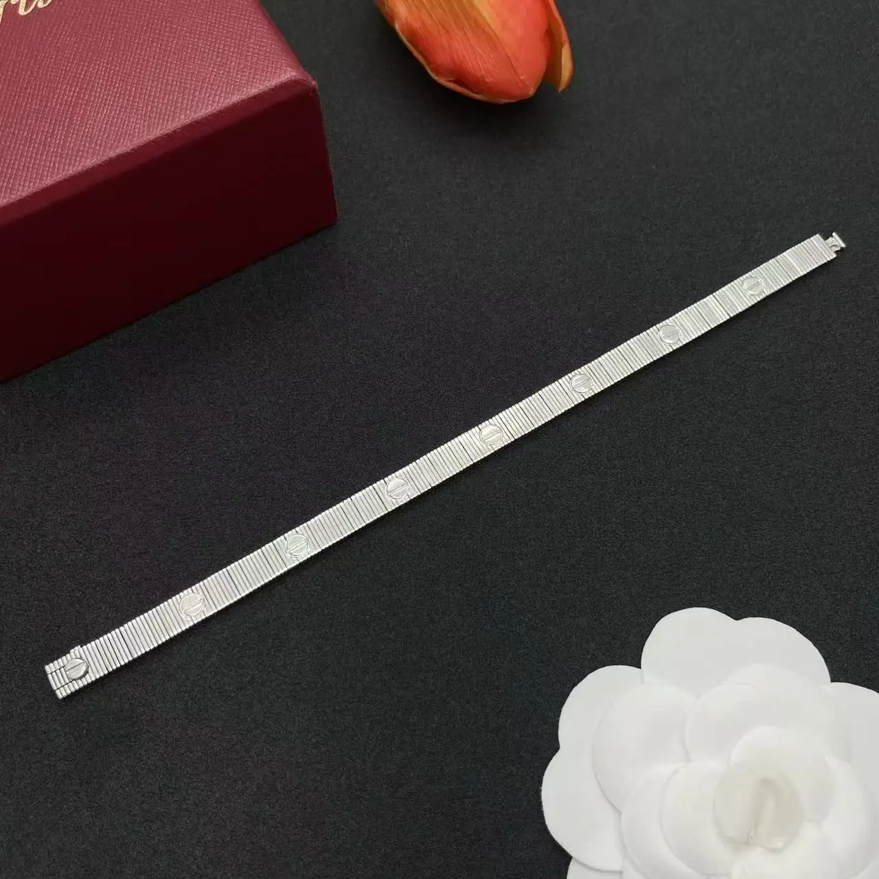 Jam8140 Cartier 45.99$ gallery