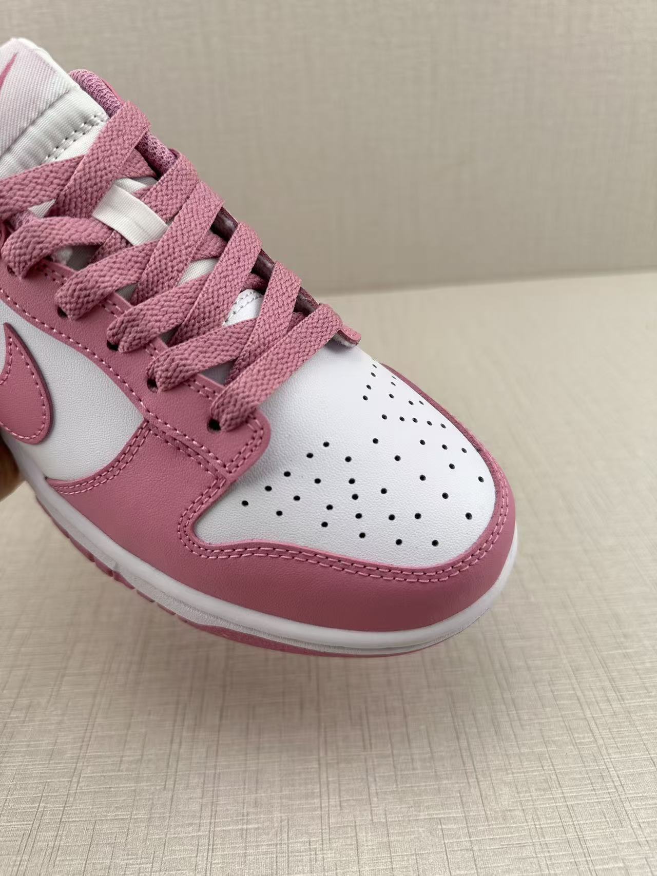 Jam8141  NIKE PINGK SB  54.9$ gallery