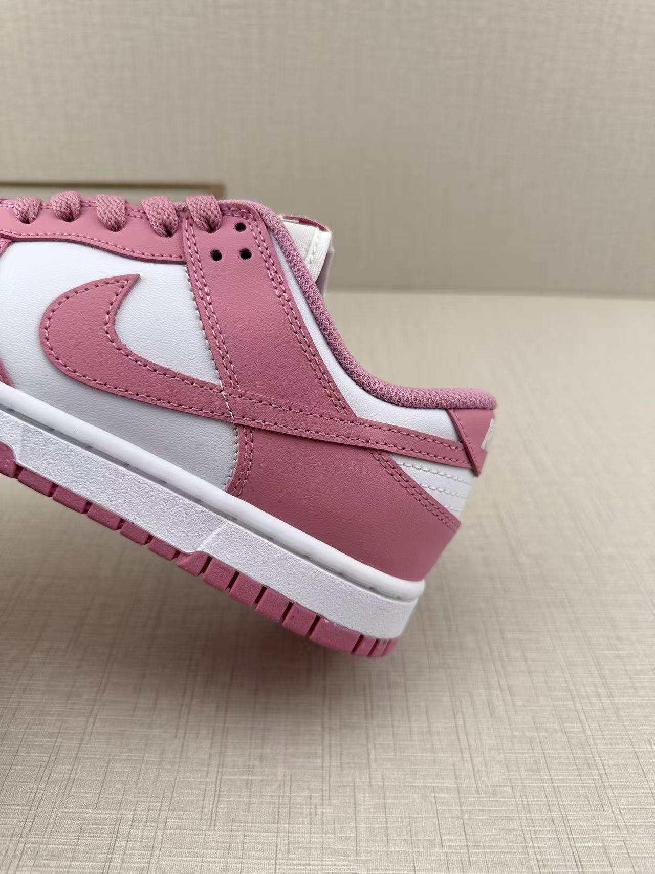 Jam8141  NIKE PINGK SB  54.9$ gallery