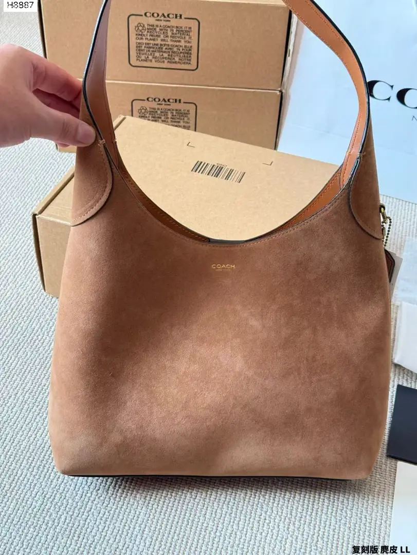 Jam8142  Coach   79.99$ gallery