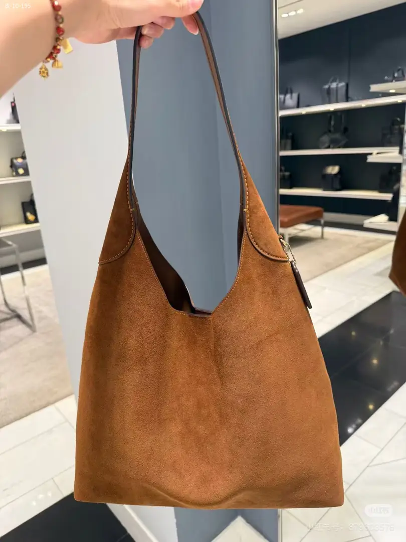 Jam8142  Coach   79.99$ gallery