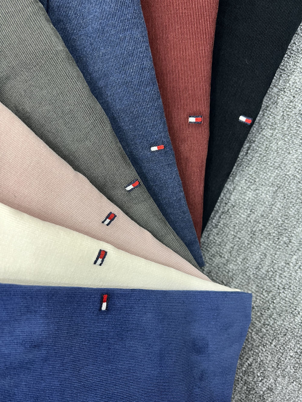 Jam8149  TOMMY  46.99$ gallery