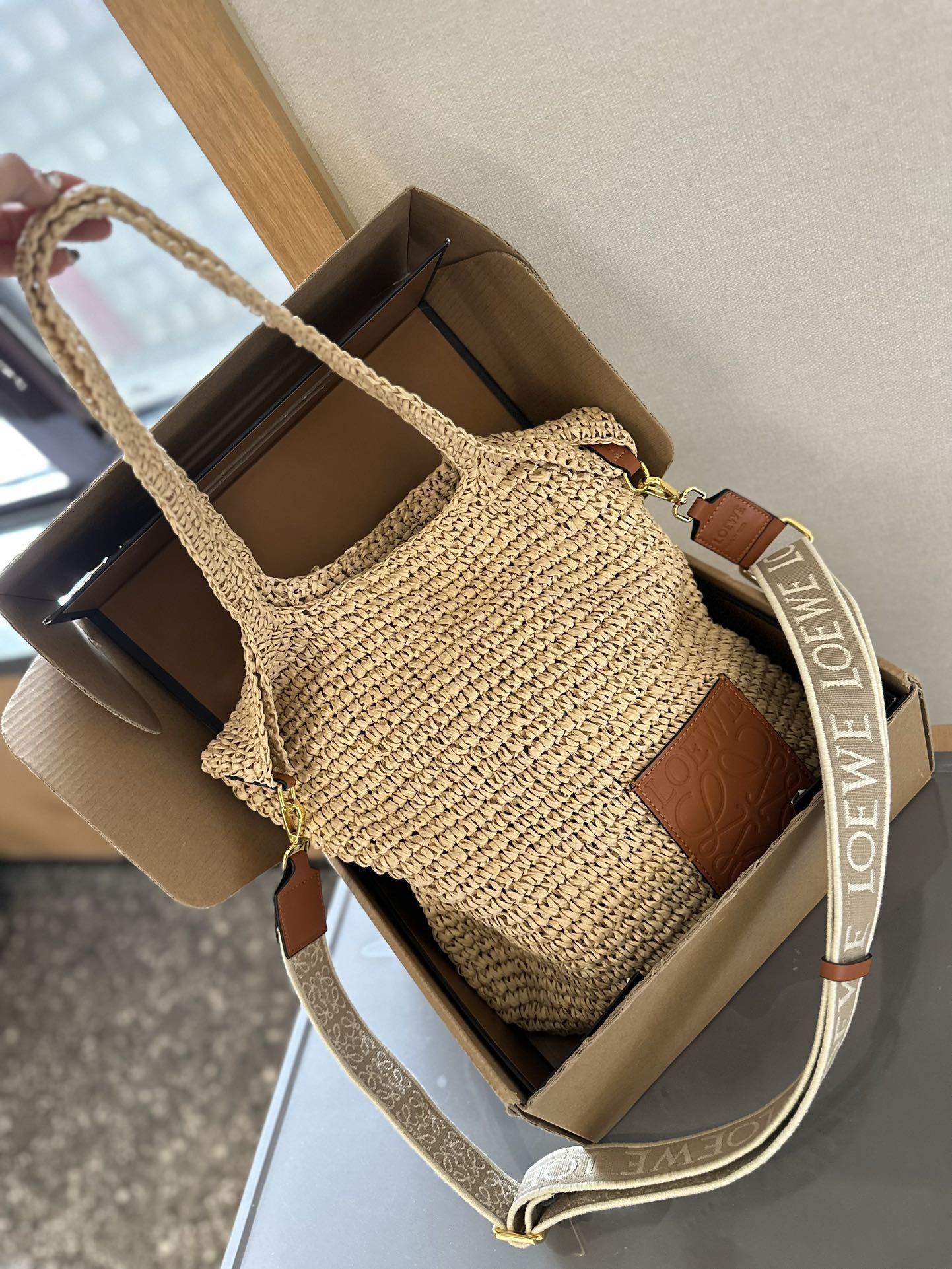 Jam8167   LOEWE  68.99$ gallery