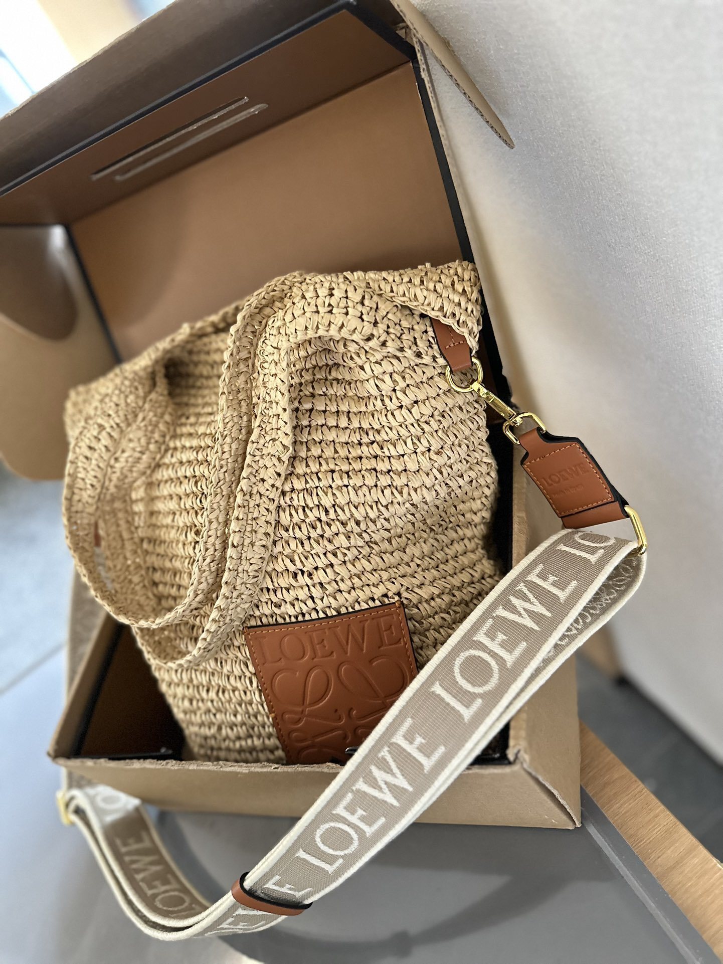 Jam8167   LOEWE  68.99$ gallery