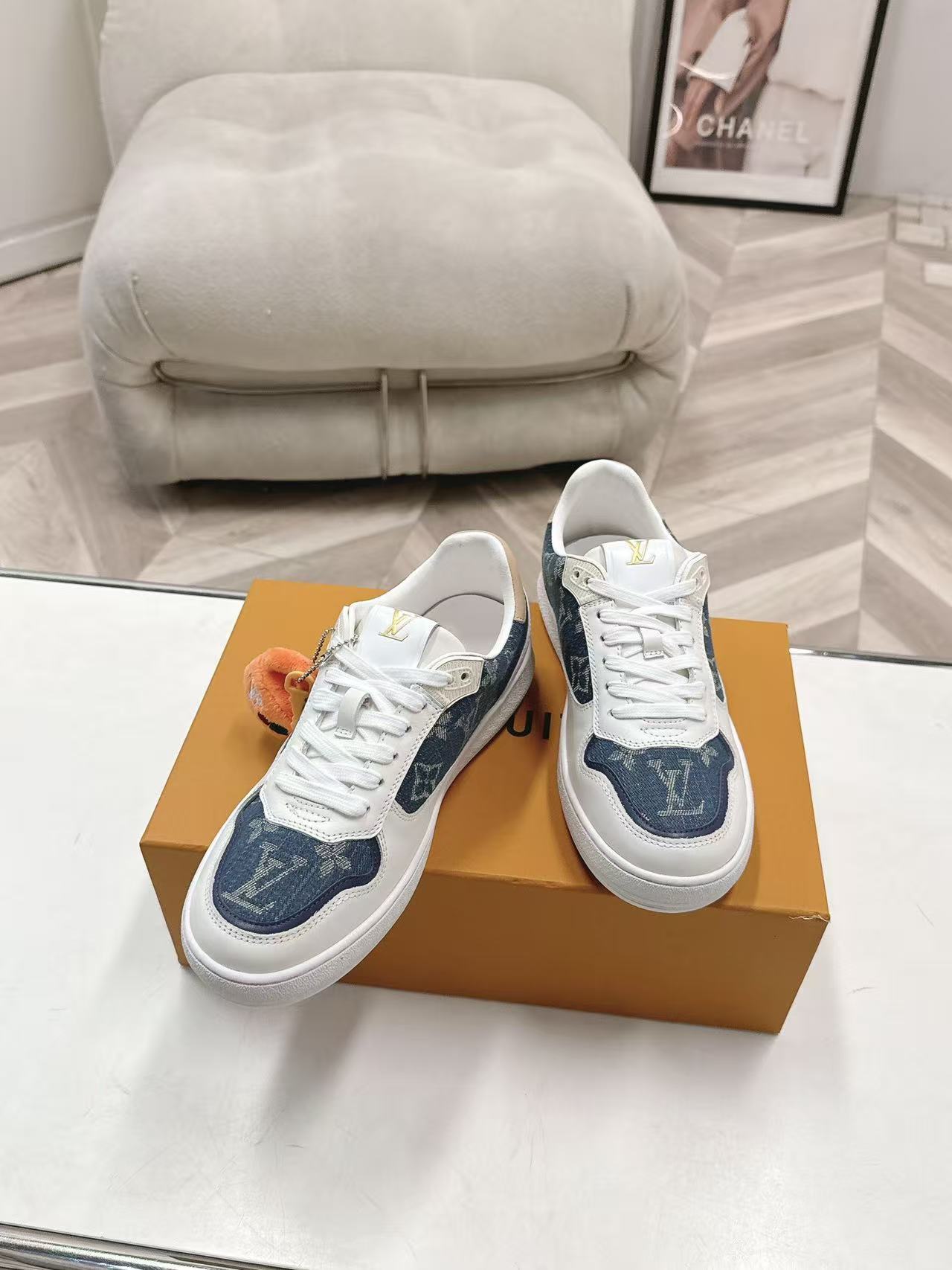 Jam8169 LV 120$ gallery