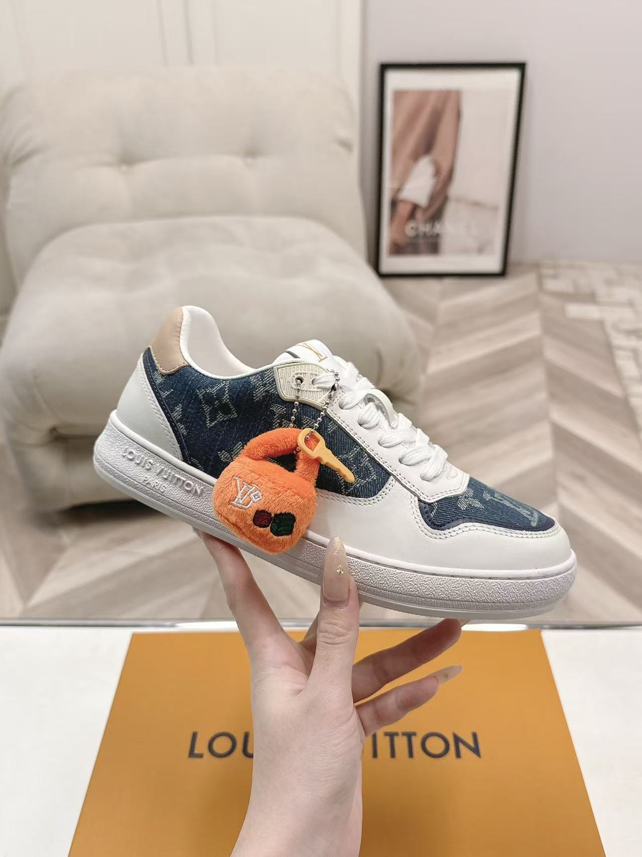 Jam8169 LV 120$ gallery