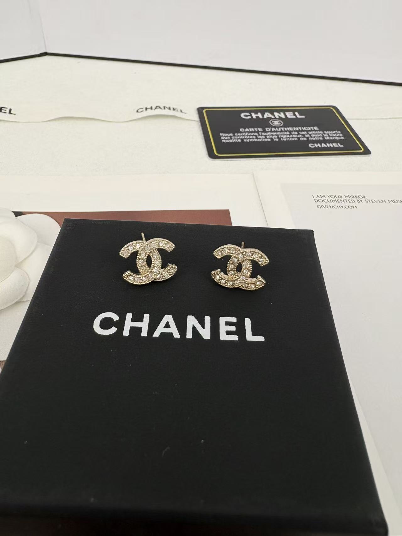 Jam8177  Chanel 39$ gallery