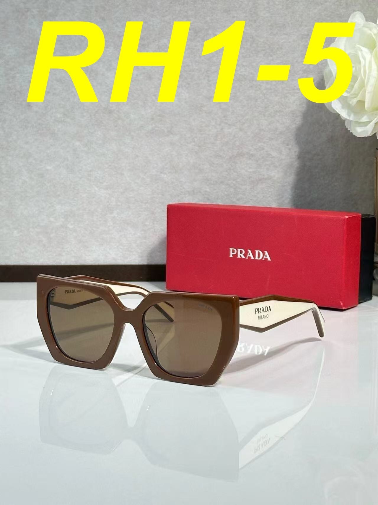 Jam8179  PRADA  58$ gallery