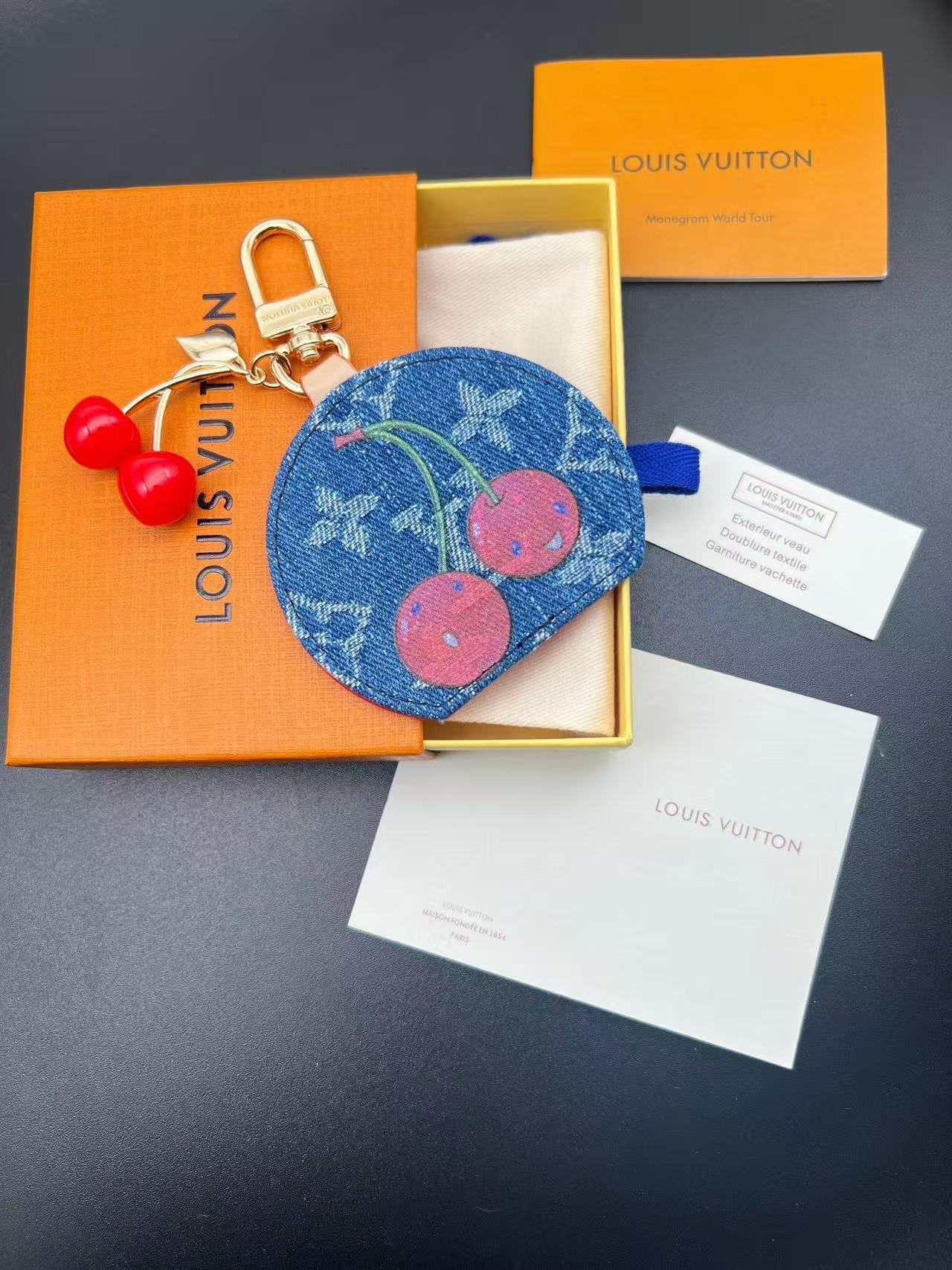 Jam8185 LV Complete set of boxes and invoices 38.8$ gallery