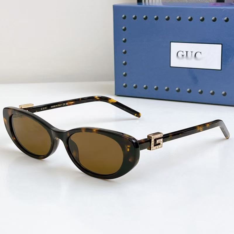 Jam8198  GUCCI  58$ gallery