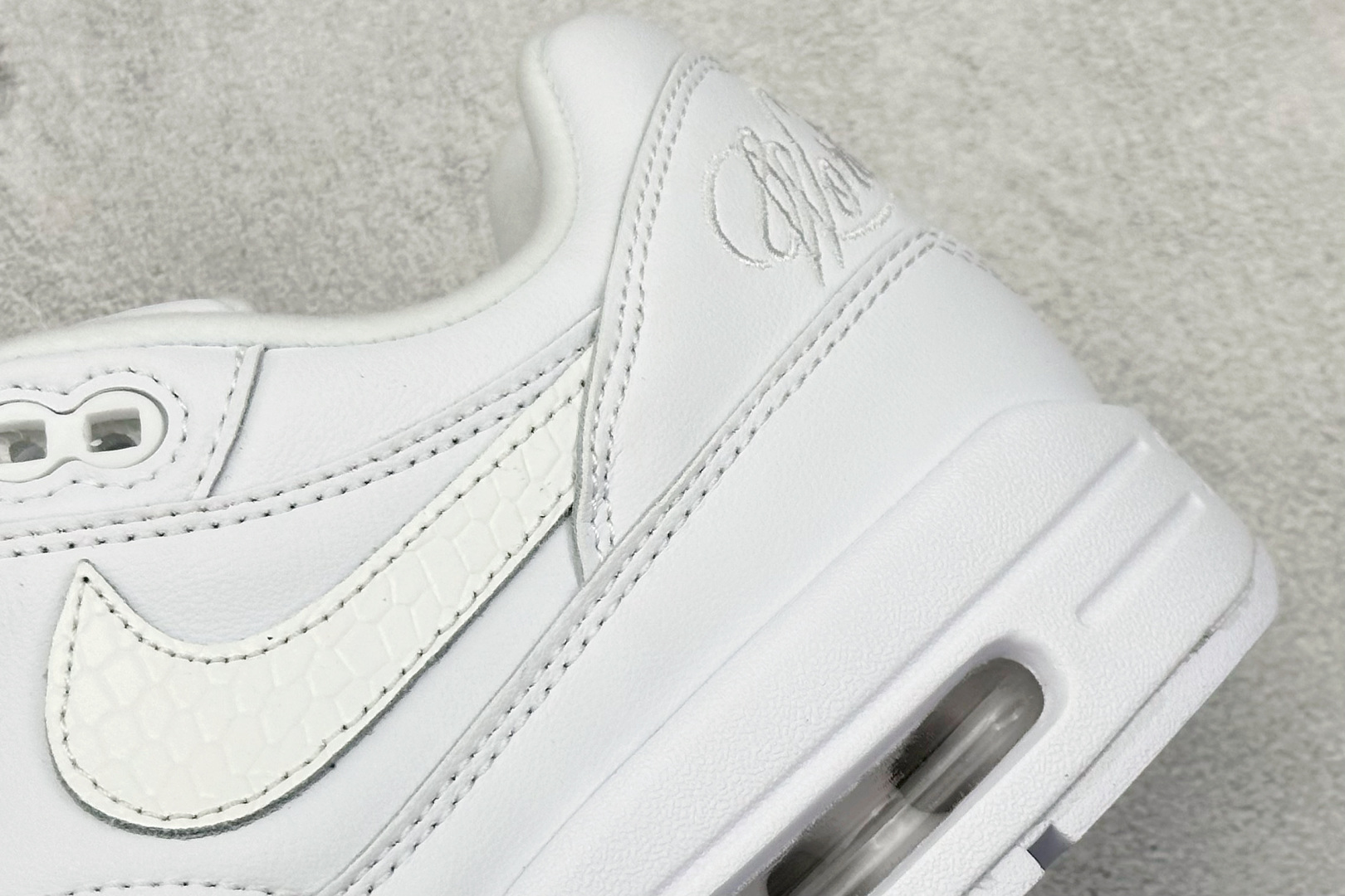 Jam8204 NIKE AIR MAX   75$ gallery