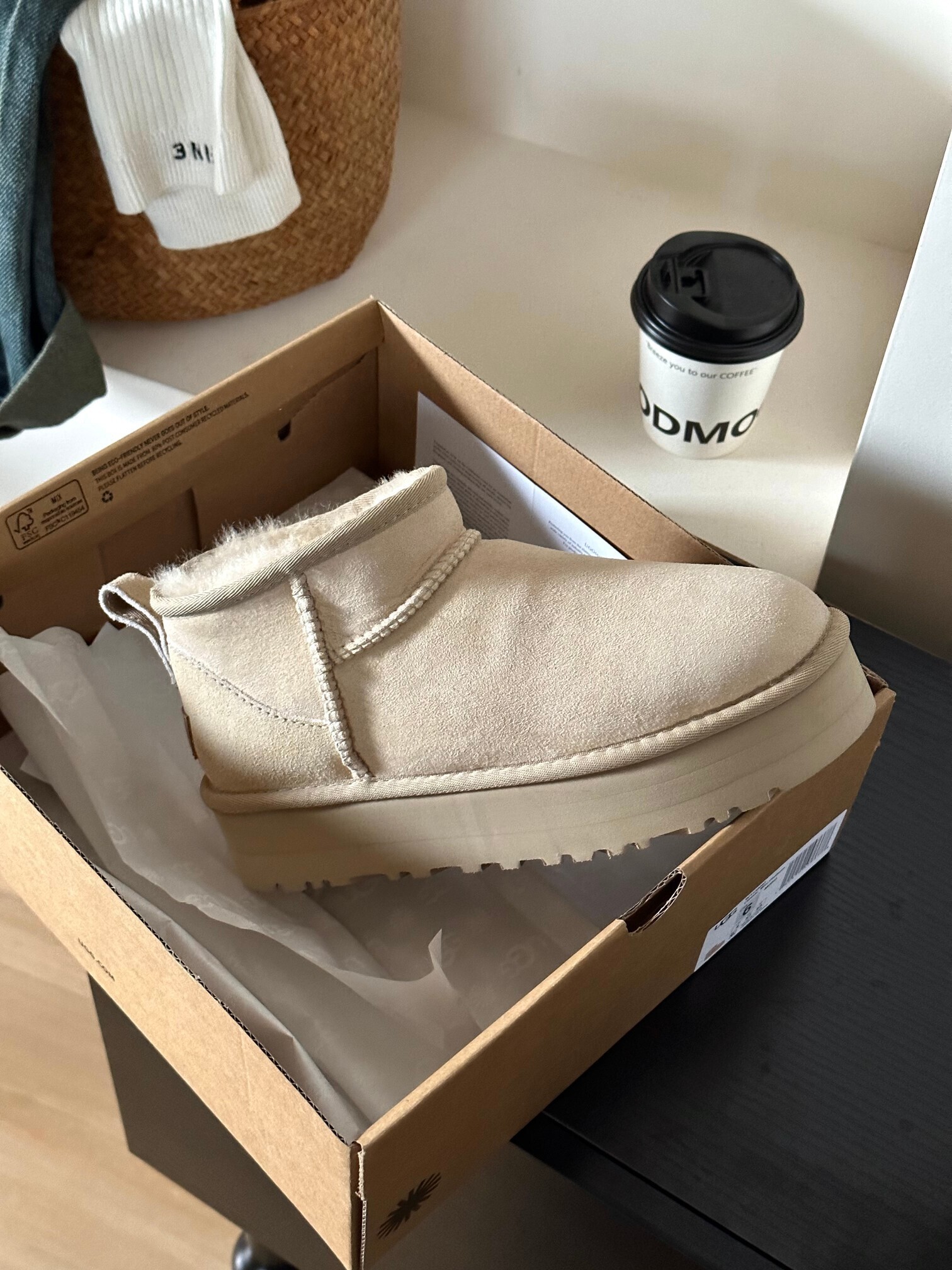 Jam8213  UGG  62.99$ gallery