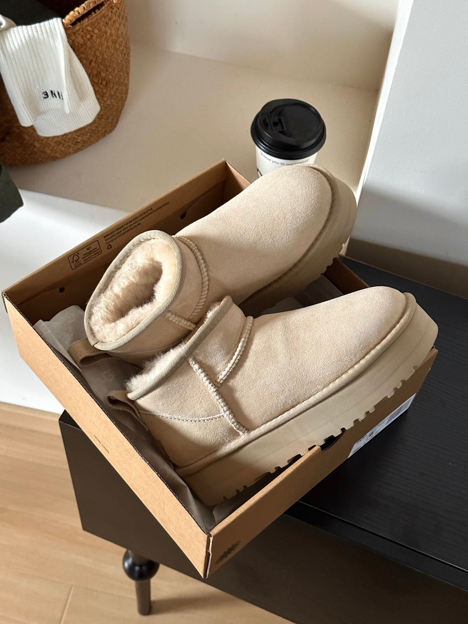 Jam8213  UGG  62.99$ gallery