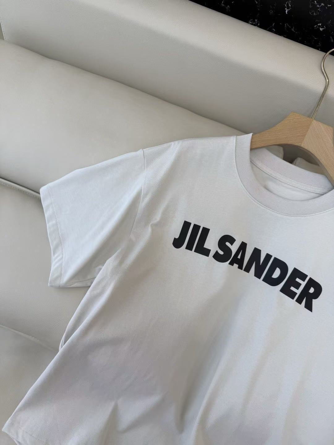 Jam8214  JIL SANDER 39$ gallery
