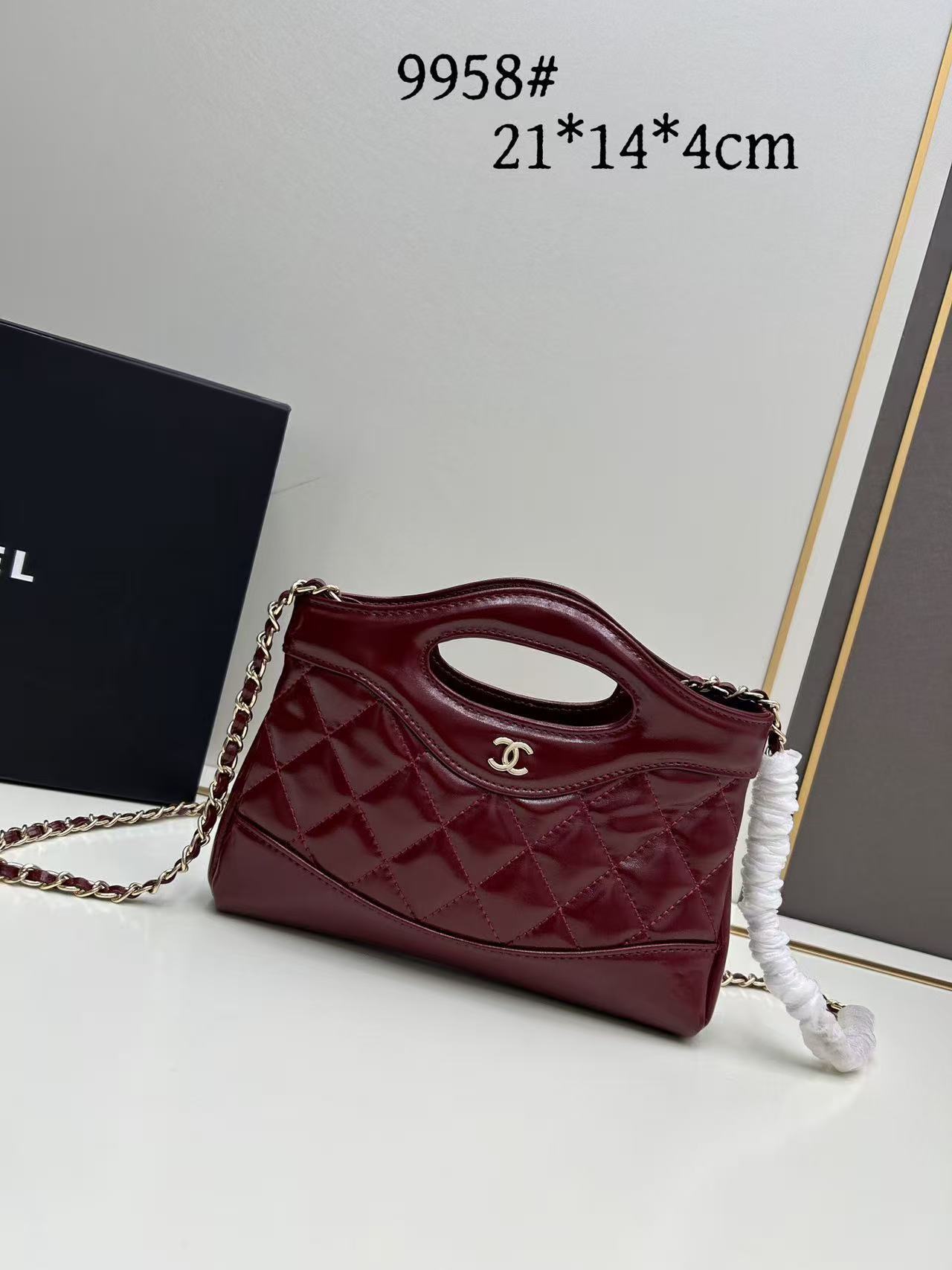 Jam8216 Chanel  85$ gallery