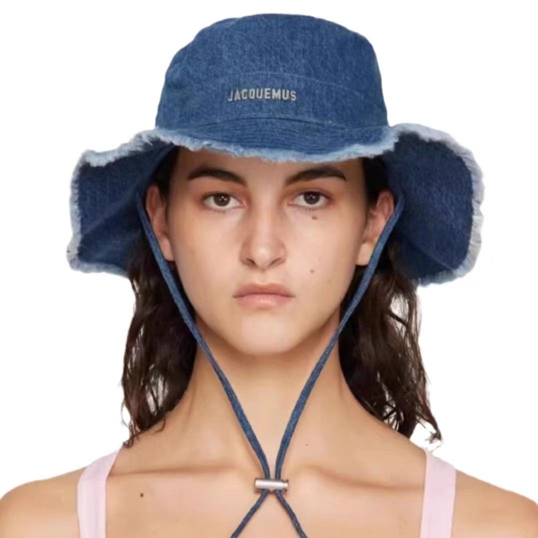 Jam8223 JACQUEMUS 38$ gallery