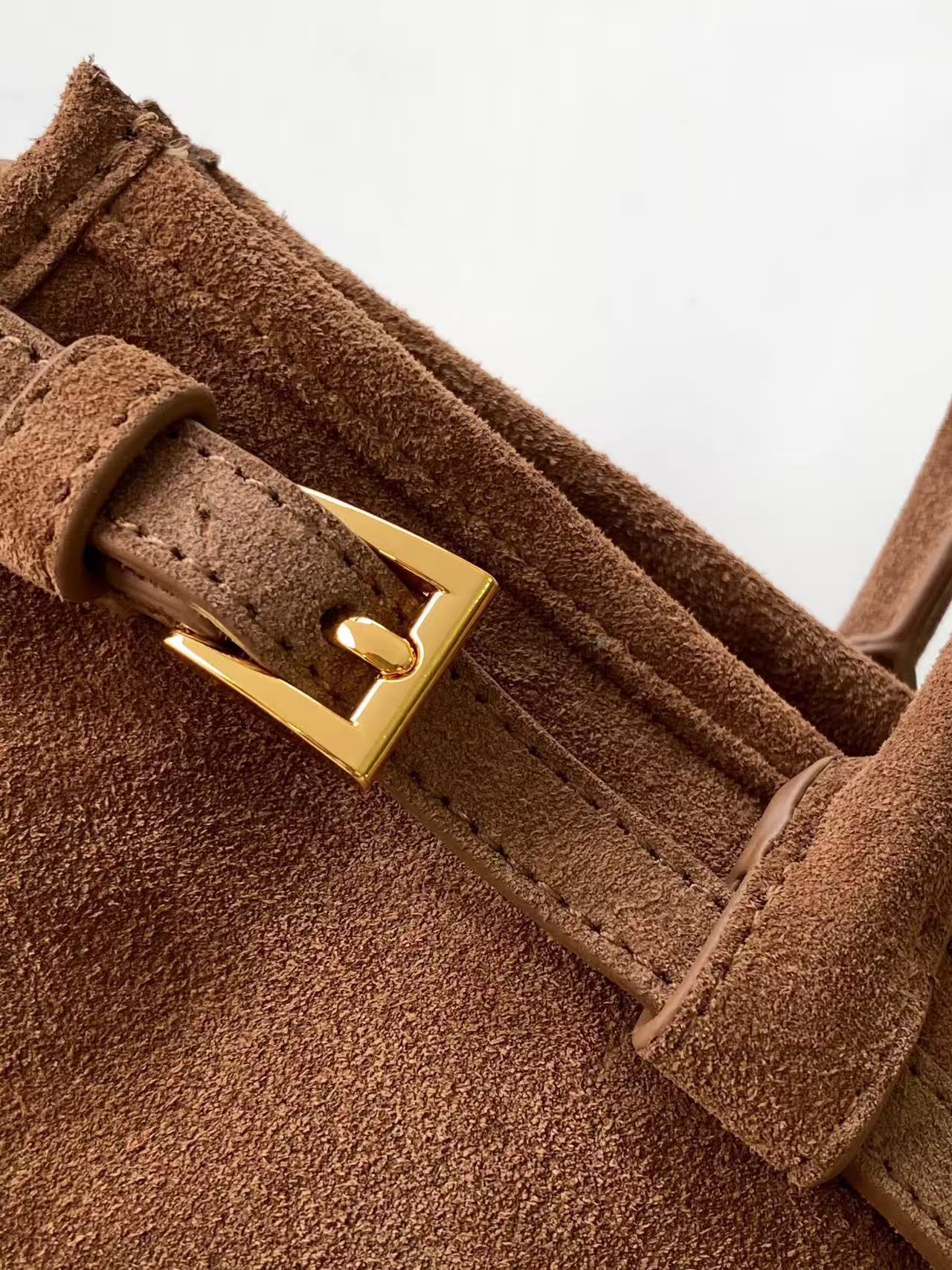 Jam8225  PRADA 110$ gallery