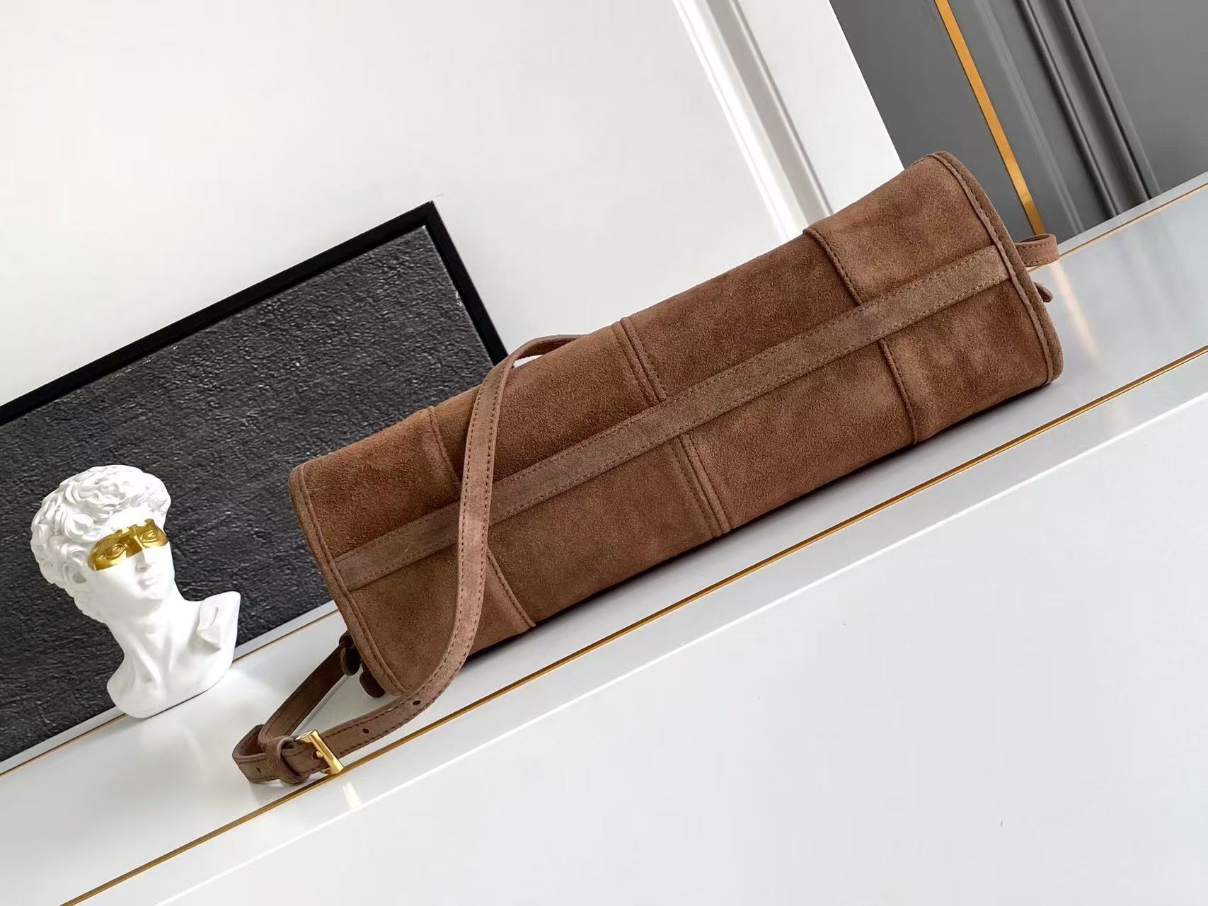 Jam8225  PRADA 110$ gallery