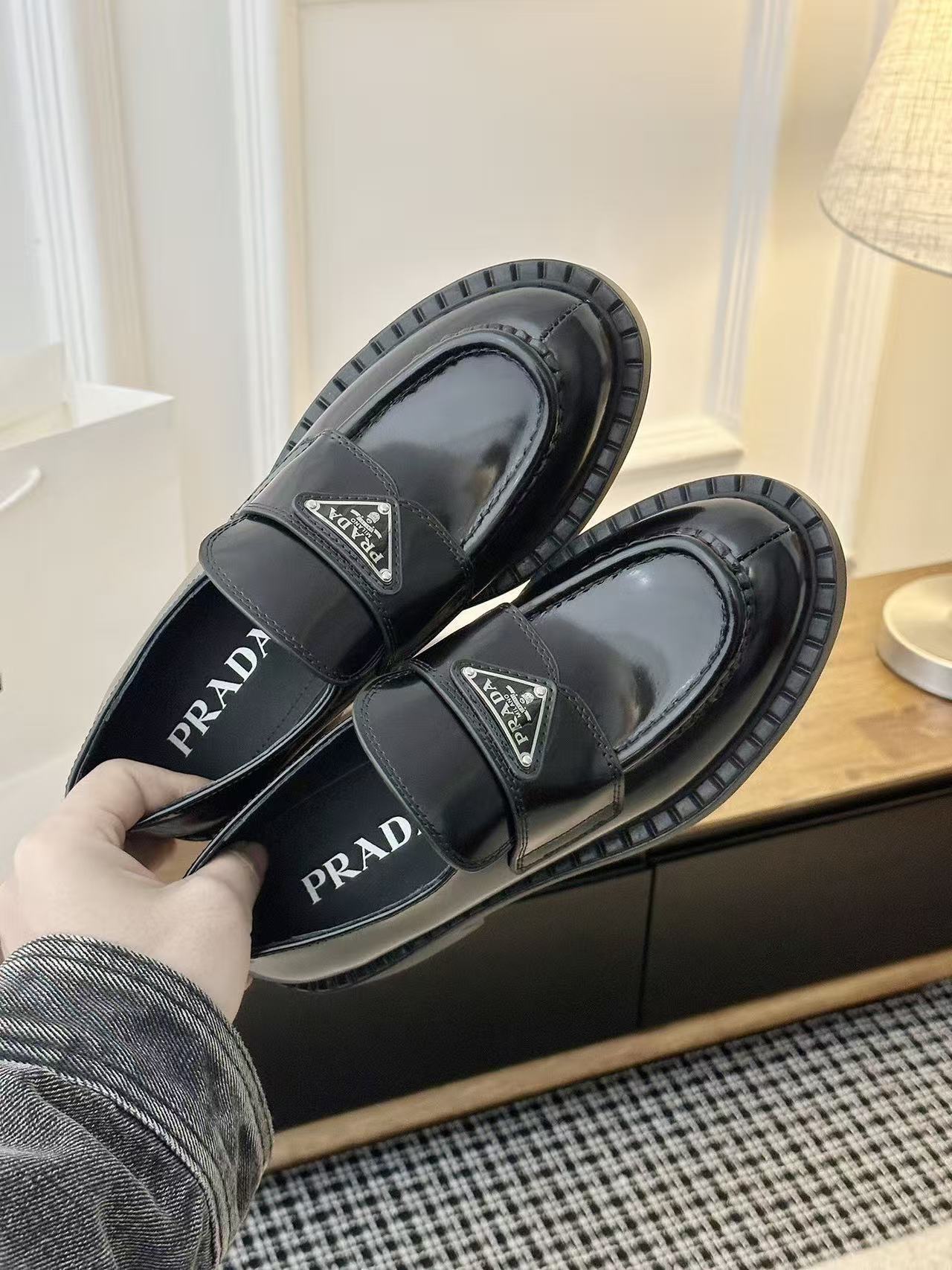 Jam8236  PRADA 89$ gallery