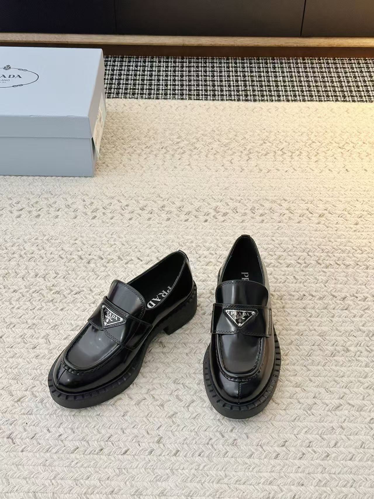 Jam8236  PRADA 89$ gallery