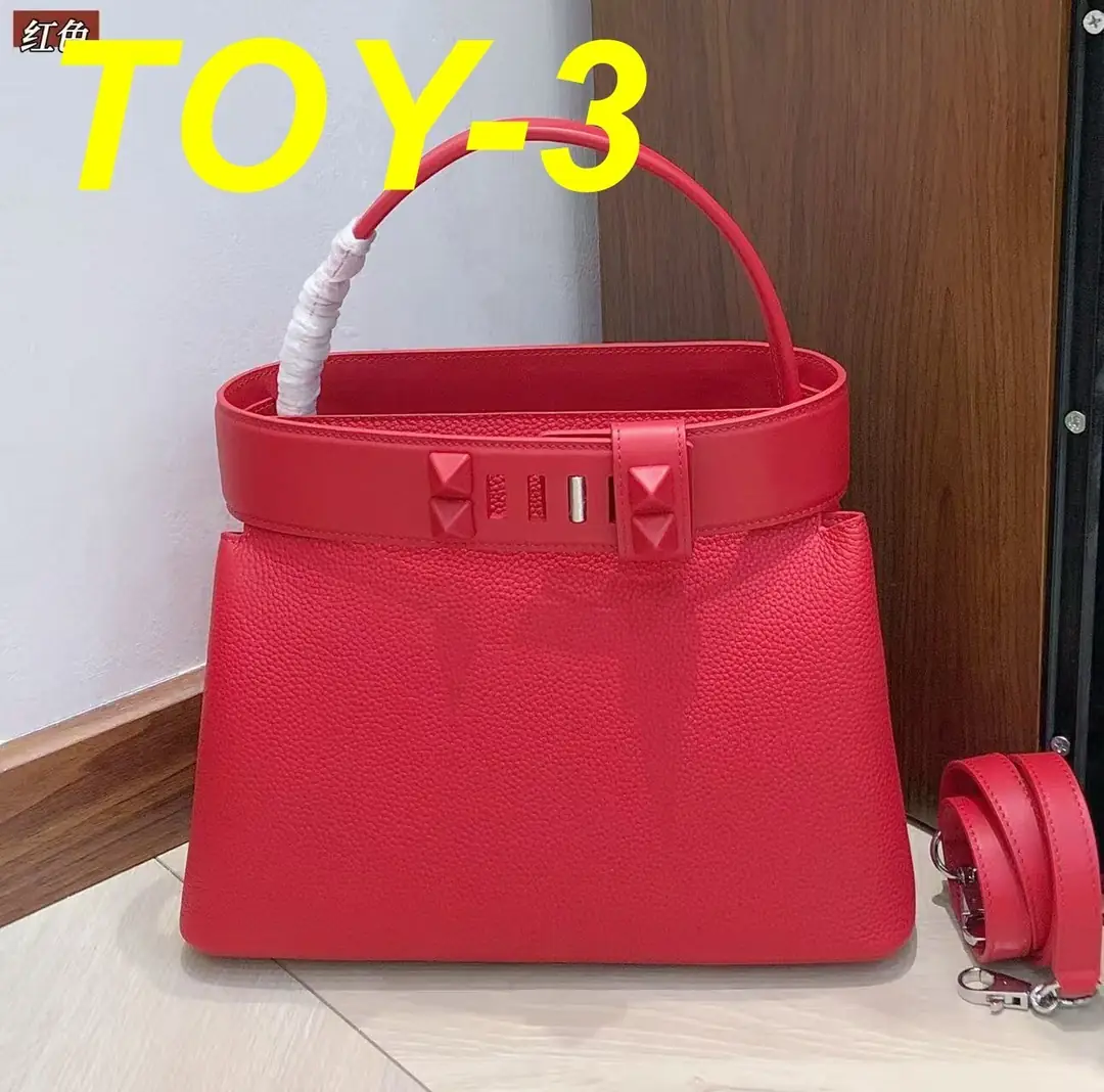 Jam8252  Valentino 139$ gallery