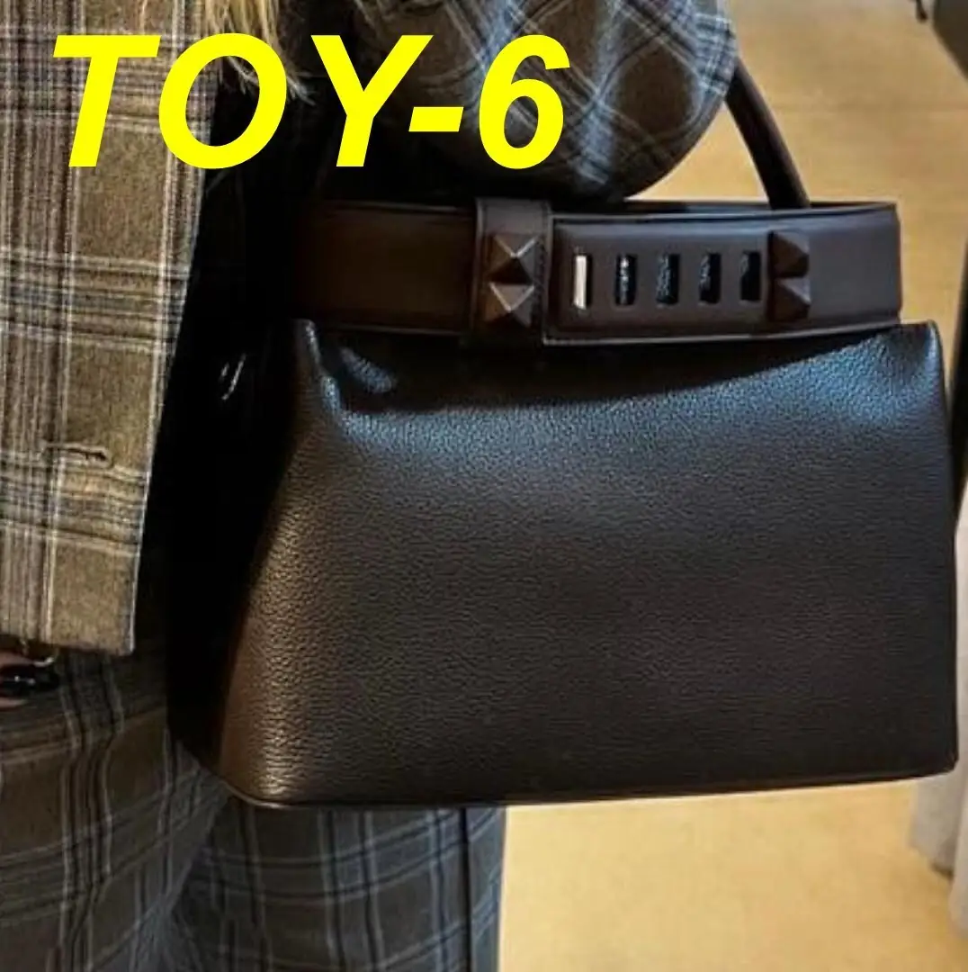 Jam8252  Valentino 139$ gallery