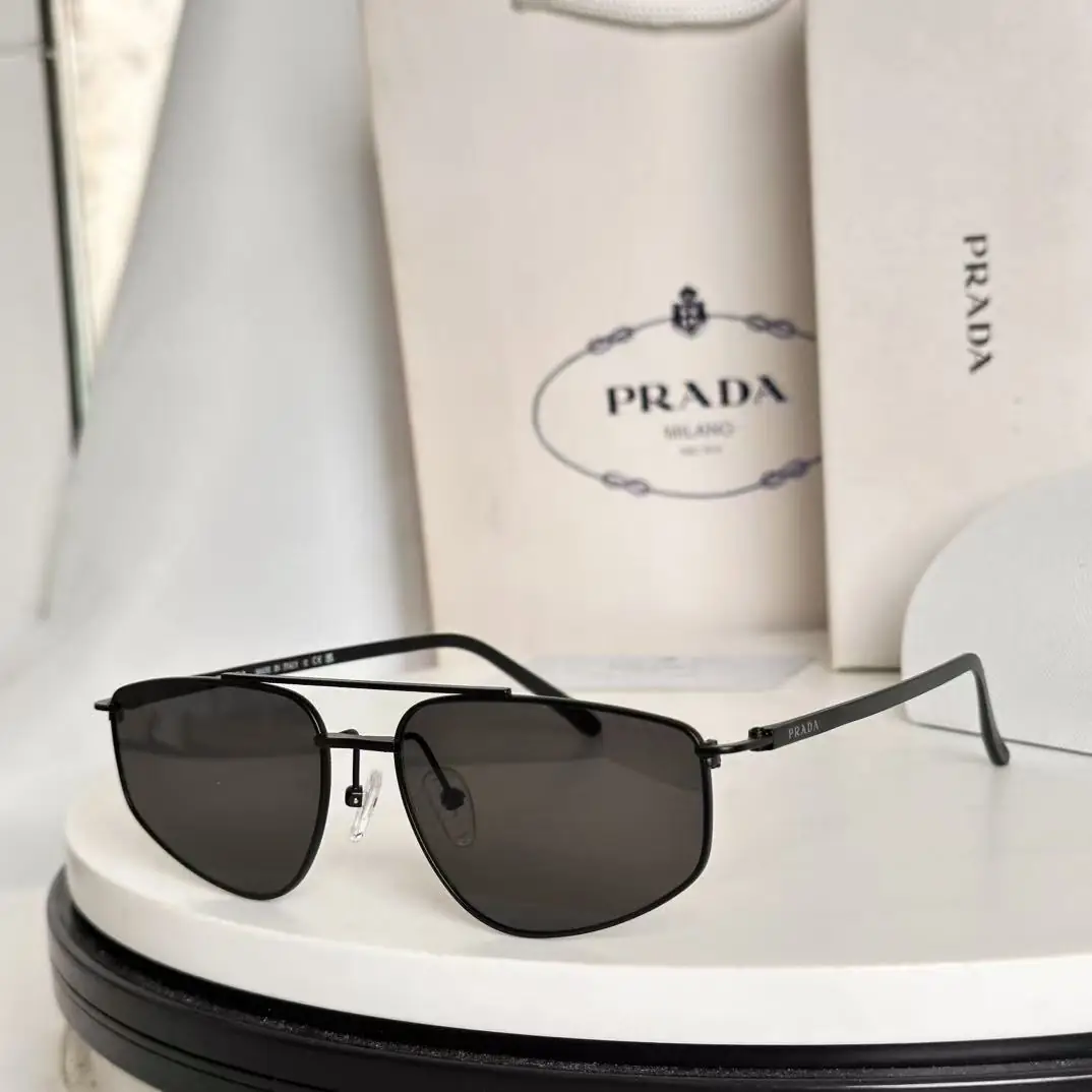 Jam8298  PRADA 58$ gallery