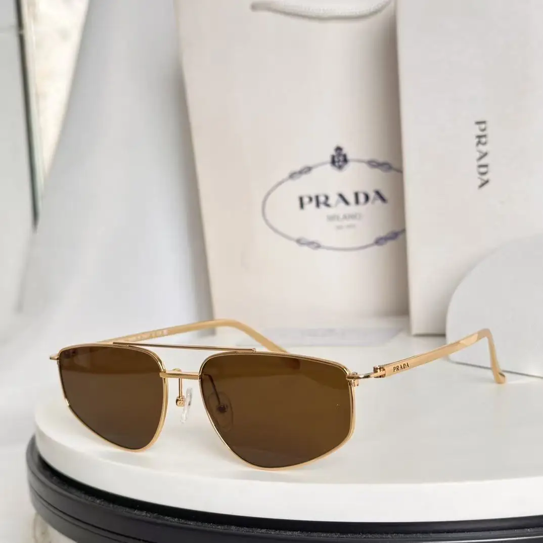 Jam8298  PRADA 58$ gallery