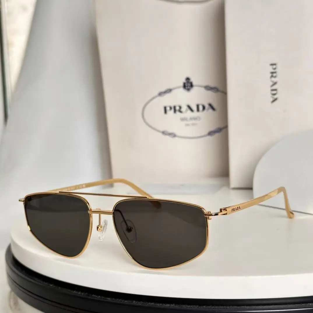 Jam8298  PRADA 58$ gallery