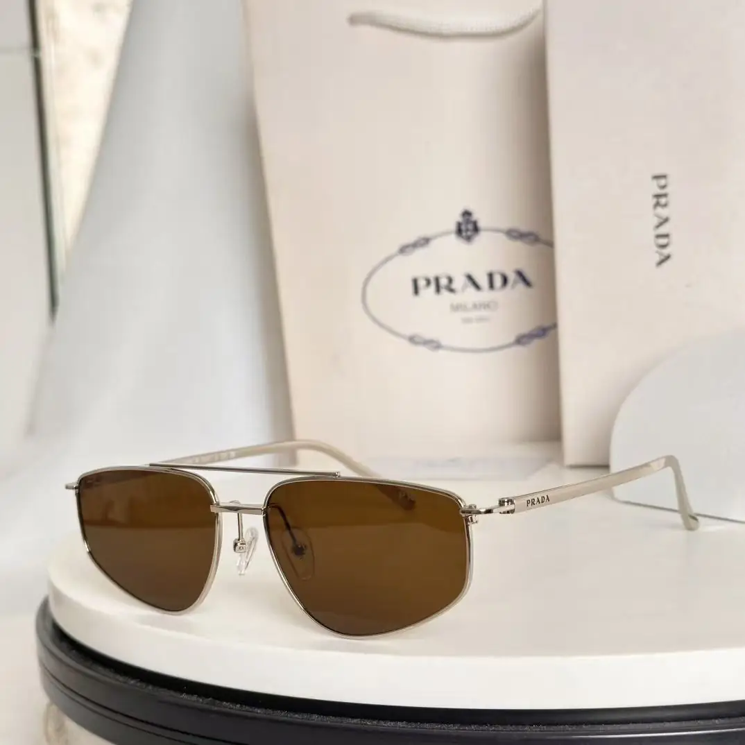 Jam8298  PRADA 58$ gallery