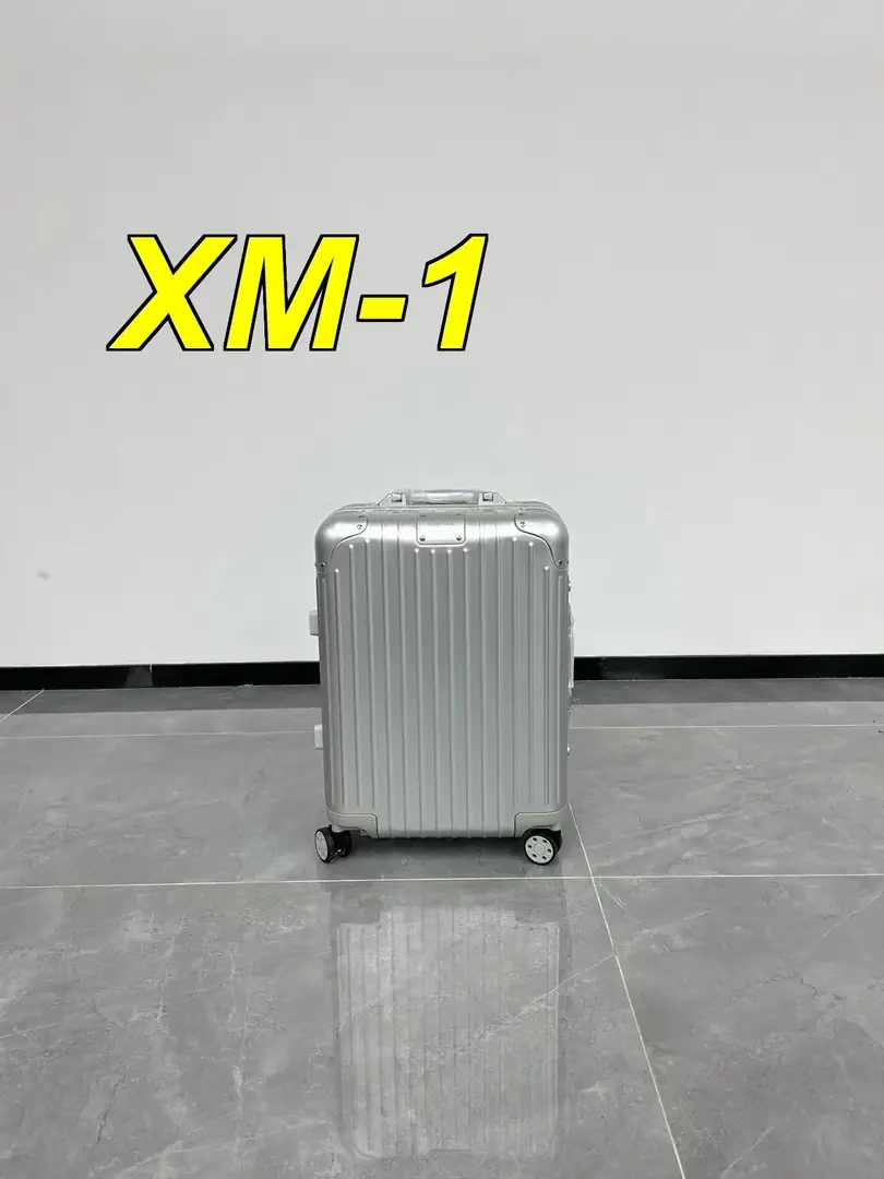 Jam8302  RIMOWA 355$ gallery