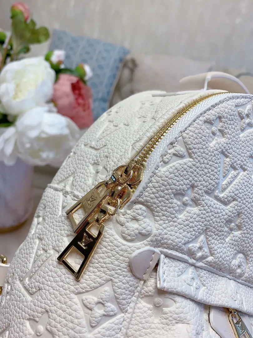 Jes1095  51.88$ LV gallery