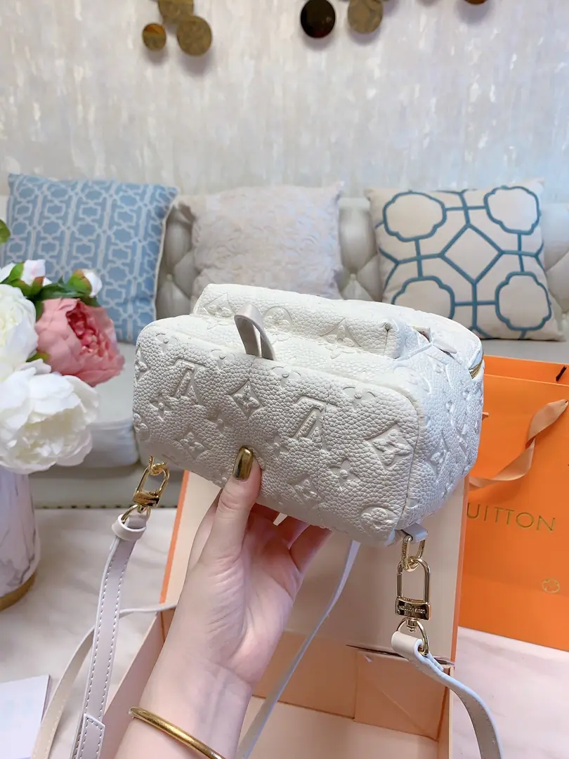 Jes1095  51.88$ LV gallery