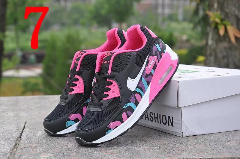Jes130 23.99$ NIKE gallery
