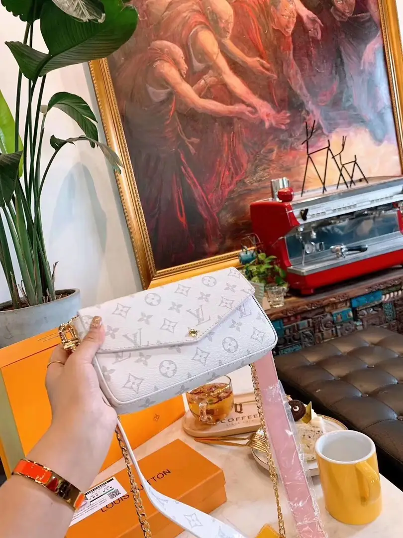 Jes1336  37.89$ LV gallery