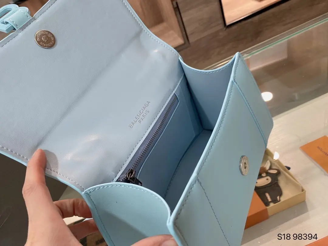 Jes1339   balenciaga  415 56.99$  GBB gallery