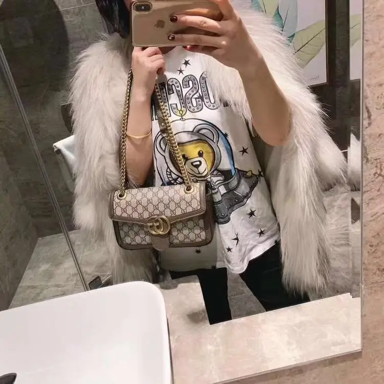 Jes2330  42.97$ GUCCI gallery