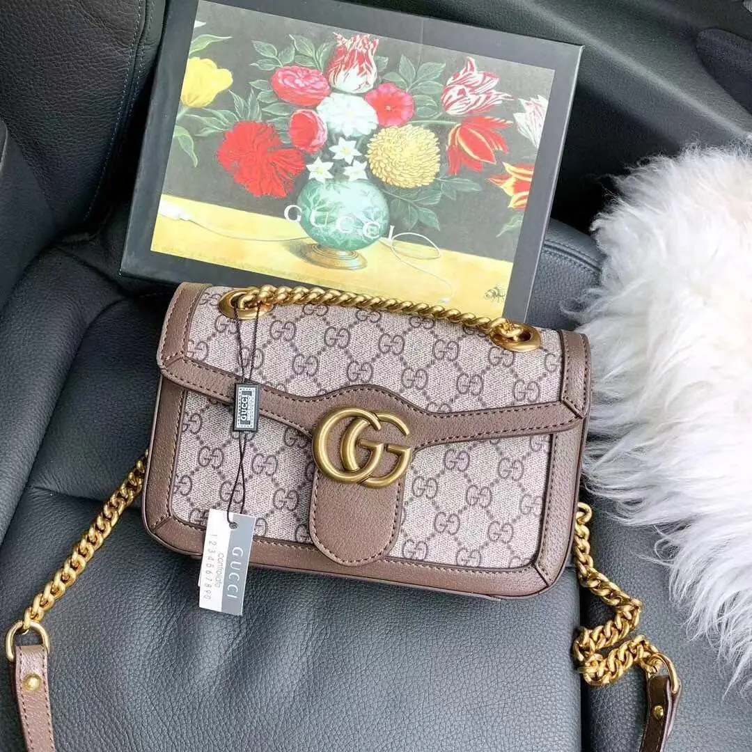 Jes2330  42.97$ GUCCI gallery