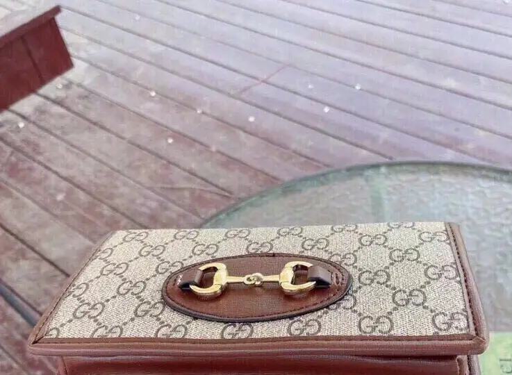 Jes2427 GUCCl  Attached box    41$  GBB gallery