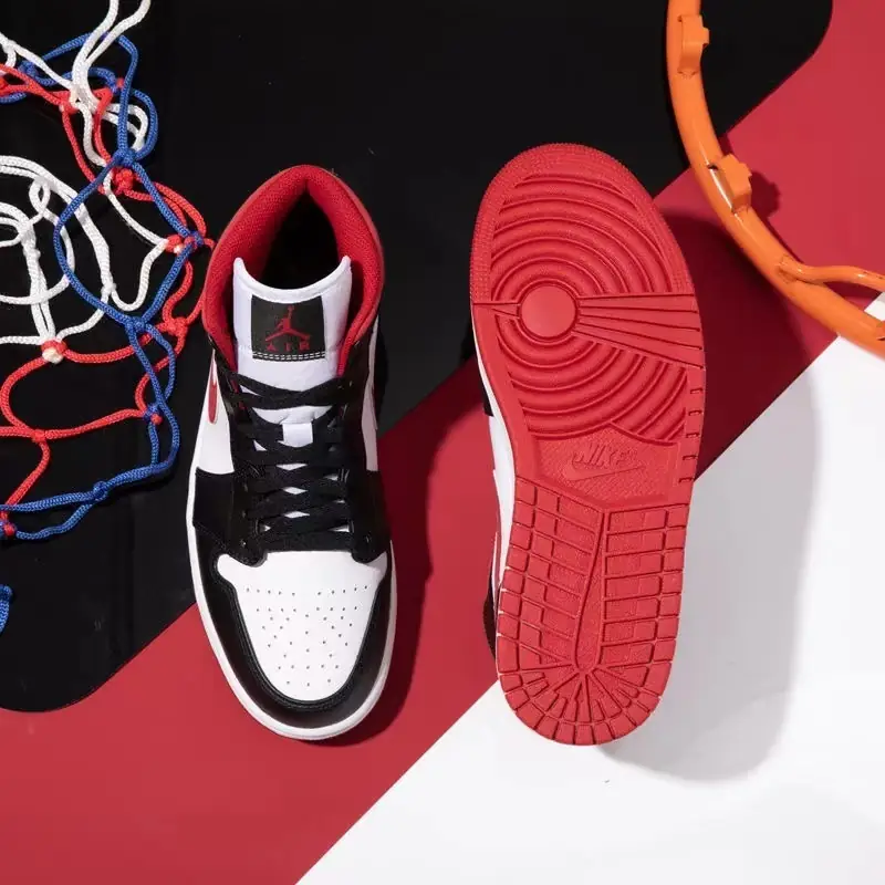 Jes2978 41.5$ Aj1 gallery