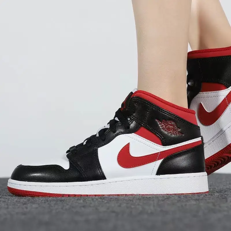 Jes2978 41.5$ Aj1 gallery
