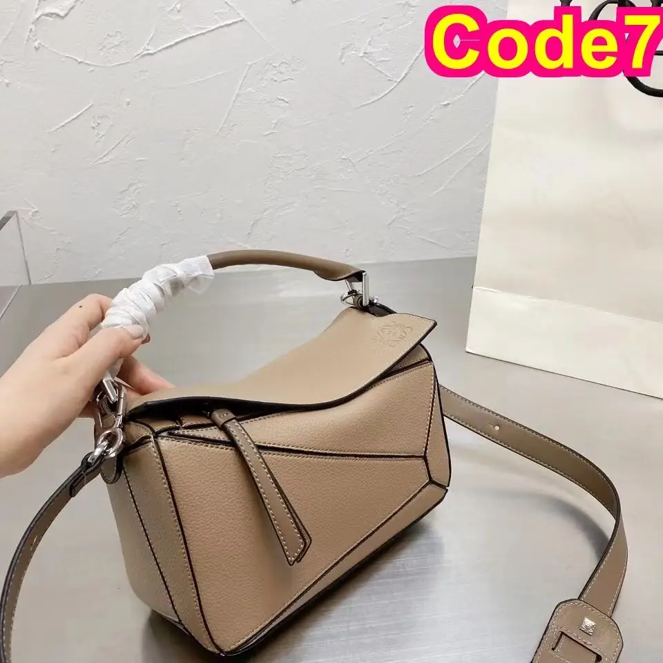 Jes2998 64$ 1:1 LOWE gallery